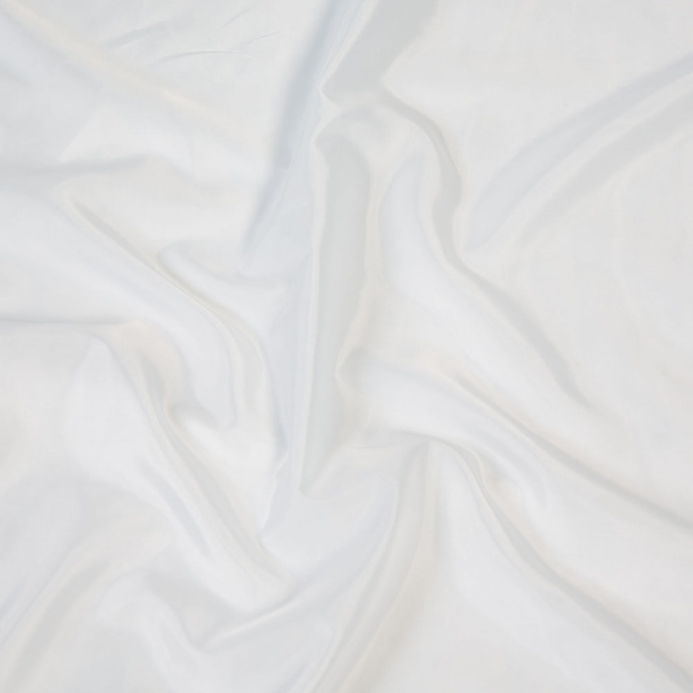 4x4ft Half Silk (China / Off-White Unbleached)